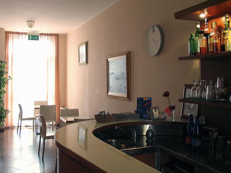 ליבורנו Hotel Stazione מראה חיצוני תמונה