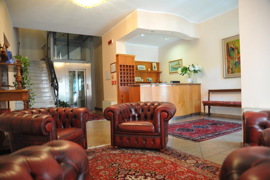 ליבורנו Hotel Stazione מראה חיצוני תמונה