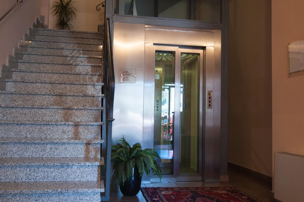 ליבורנו Hotel Stazione מראה חיצוני תמונה