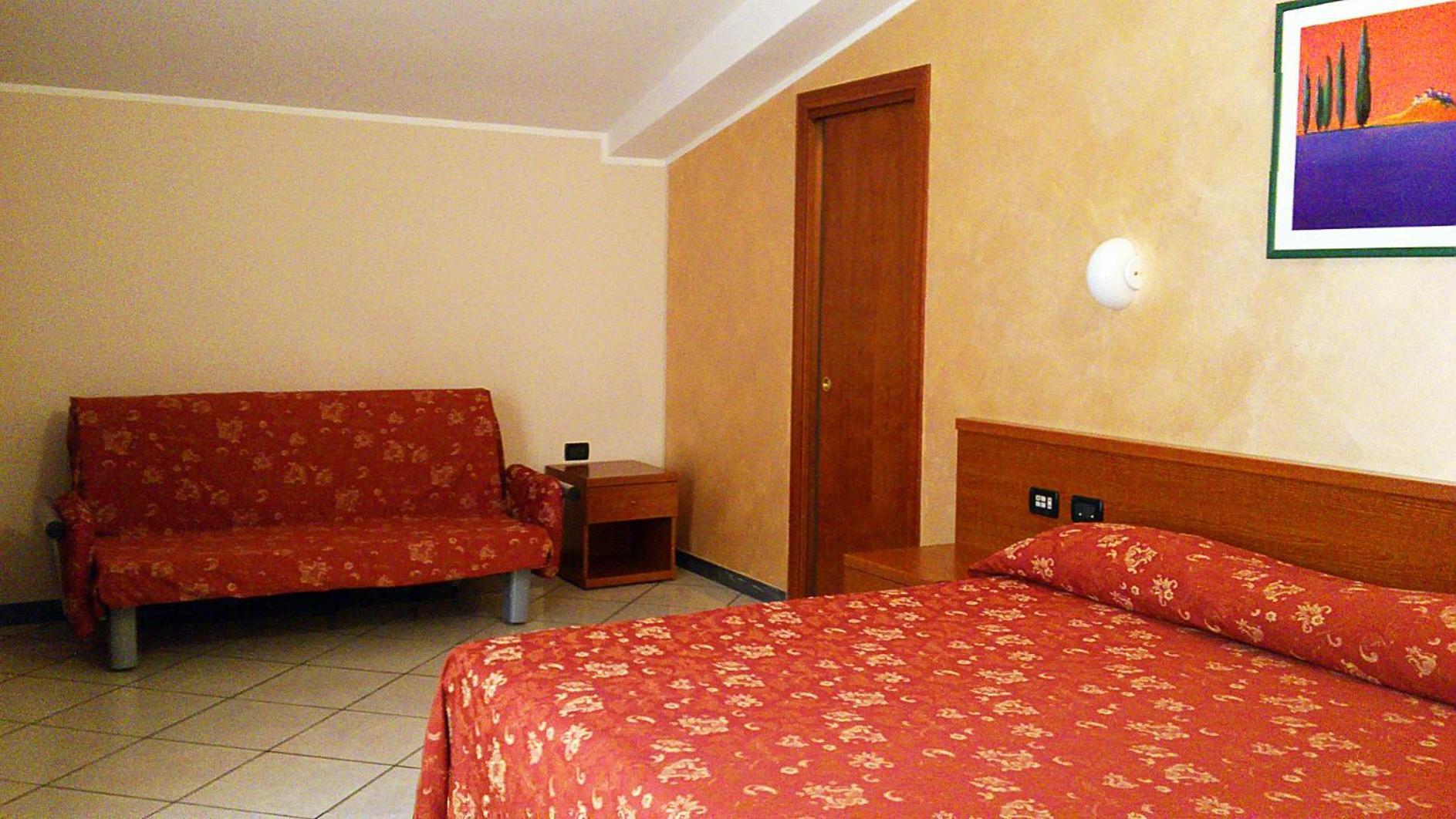 ליבורנו Hotel Stazione מראה חיצוני תמונה